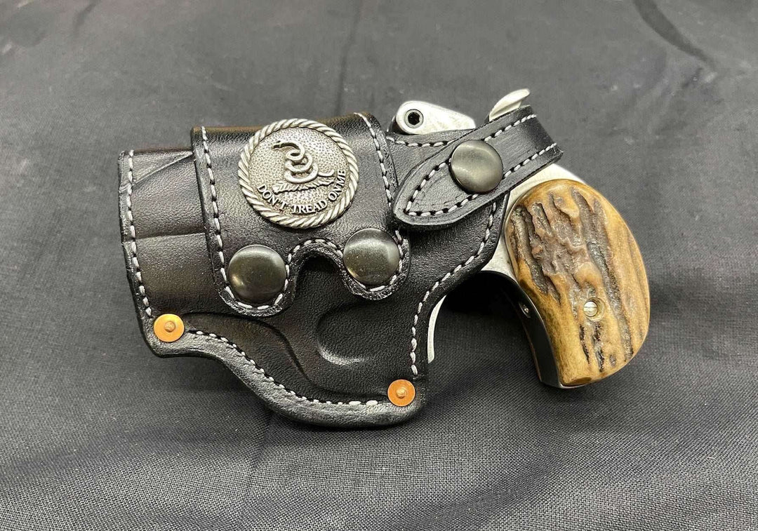 *In Stock* LH/RH Sidewinder Holster for Bond Arms 3.5" Black w/ Silver Stitching 'Don't Tread On Me' Silver Concho