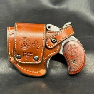 *In Stock* RH Sidewinder Bond Arms 3” .45/.410 Saddle Oil Finish w/Natural Stitch