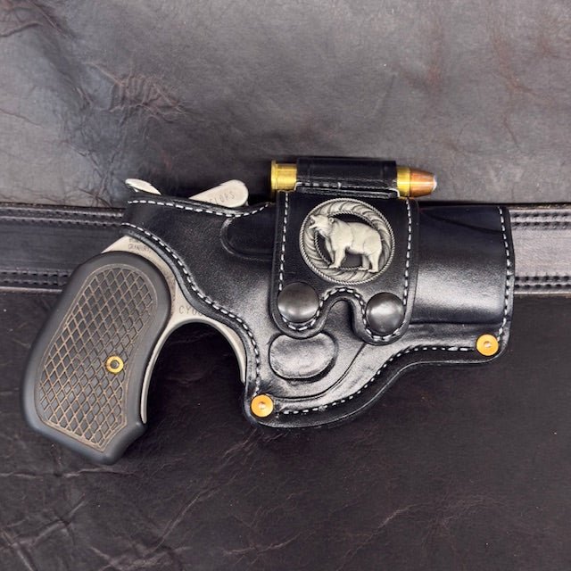 *In Stock* RH Sidewinder Holster Bond Arms Cyclops Black/Silver Grizzly Bear Concho
