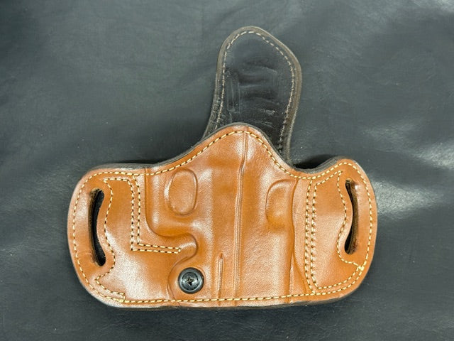 *In Stock* RH Belt Slide Holster Staccato & Springfield DS Prodigy Saddle Oil Finish w/Natural Stitch