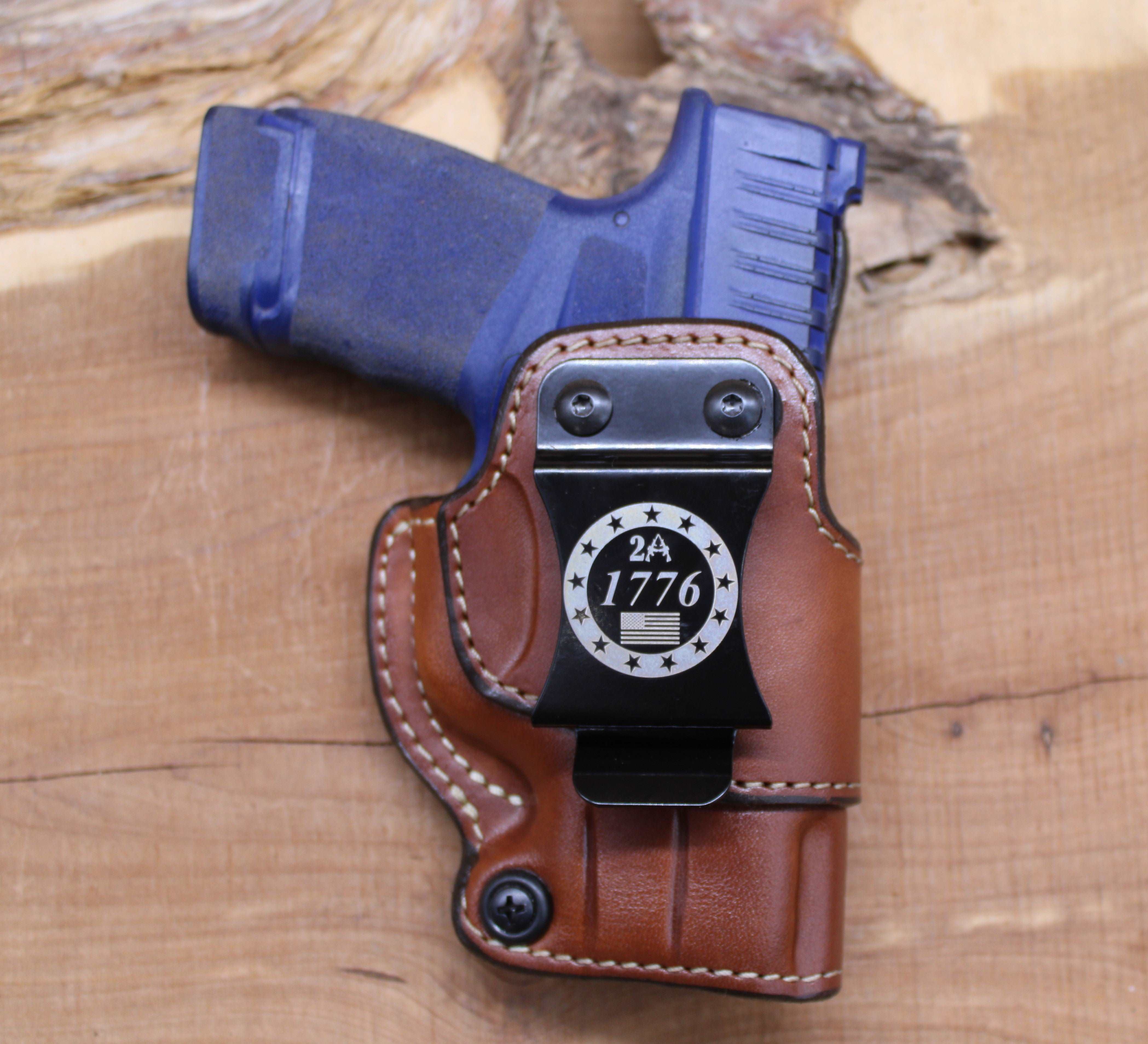 *In Stock* RH IWB for Springfield Hellcat in Saddle Oil Finish w/Metal Belt Clip "Don't Tread on Me" or "2A 1776"