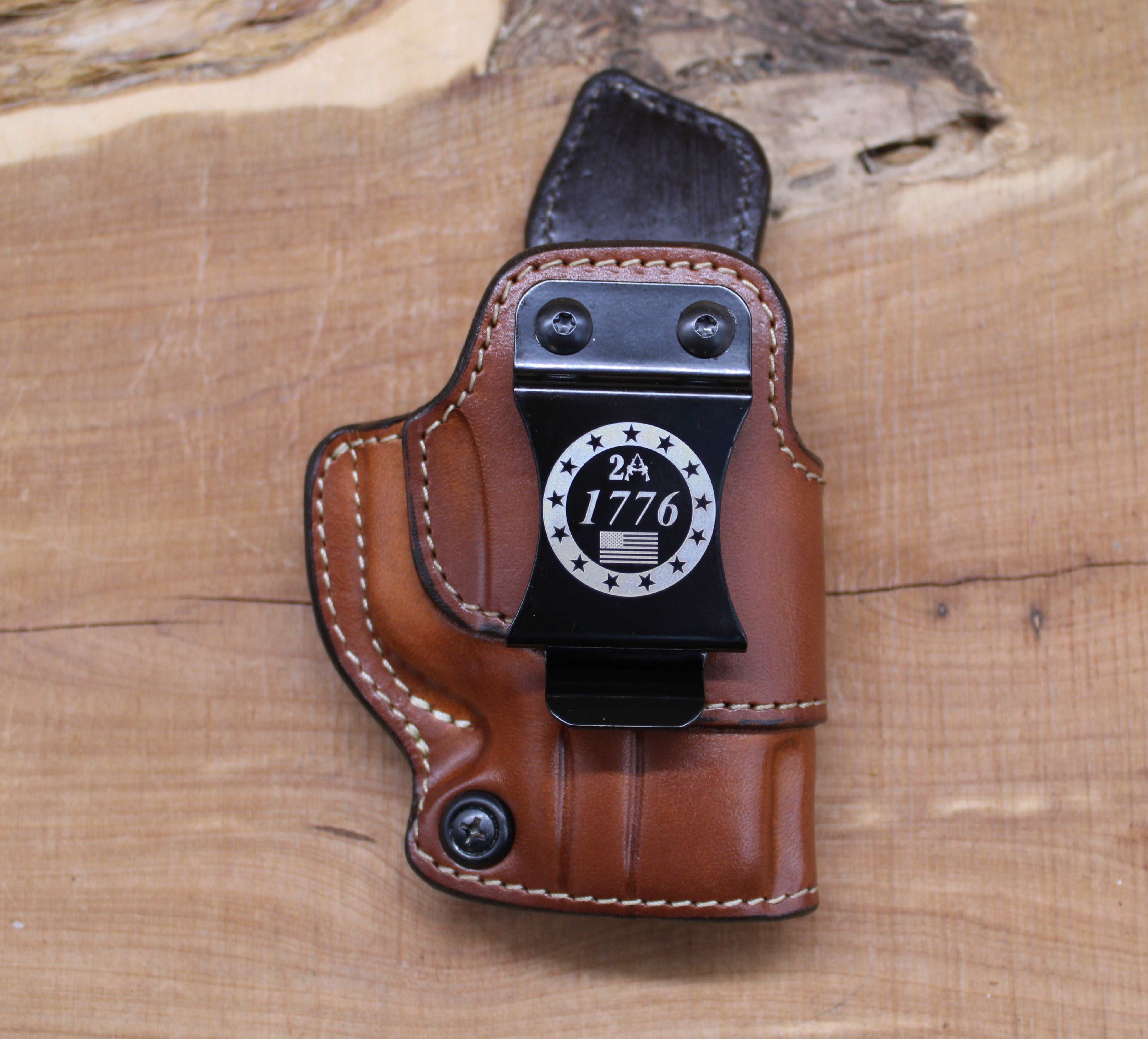 *In Stock* RH IWB for Springfield Hellcat in Saddle Oil Finish w/Metal Belt Clip "Don't Tread on Me" or "2A 1776"