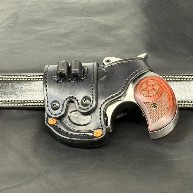 *In Stock* LH Sidewinder Bond Arms 2.5” .38/357/9mm Black w/Black Stitch