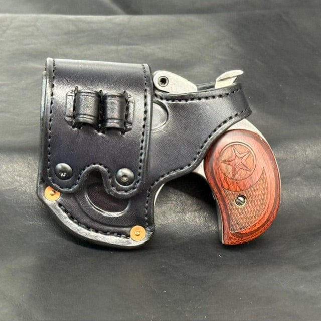 *In Stock* LH Sidewinder Bond Arms 2.5” .38/357/9mm Black w/Black Stitch