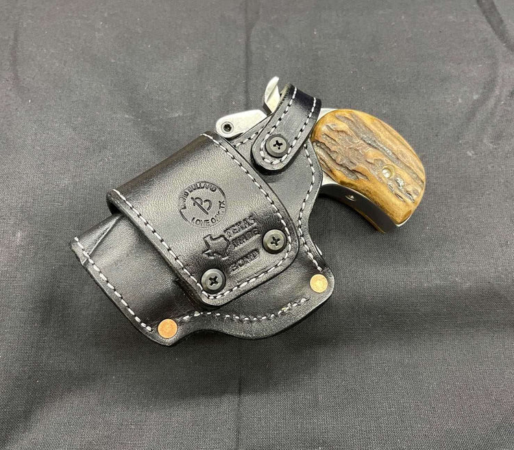 *In Stock* LH/RH Sidewinder Holster for Bond Arms 3.5" Black w/ Silver Stitching 'Don't Tread On Me' Silver Concho