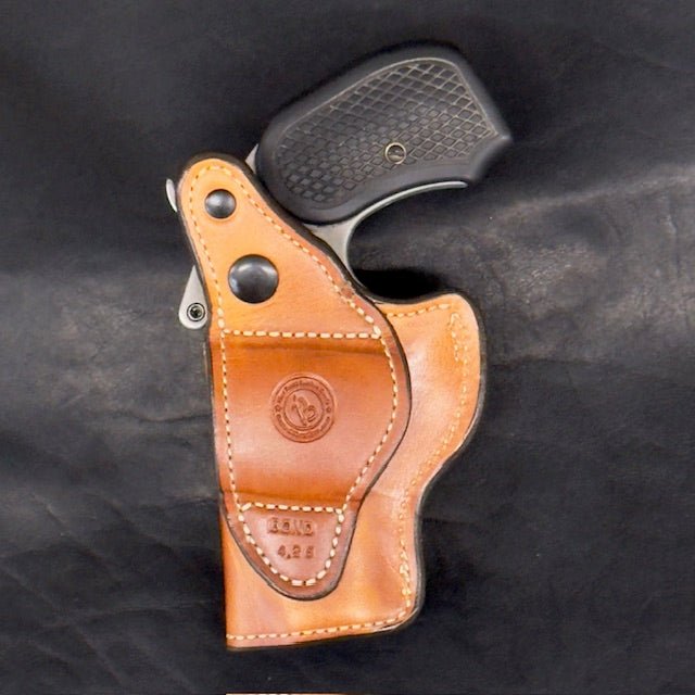 *In Stock* RH Classic Thumb Break Holster Bond Arms 4.25"