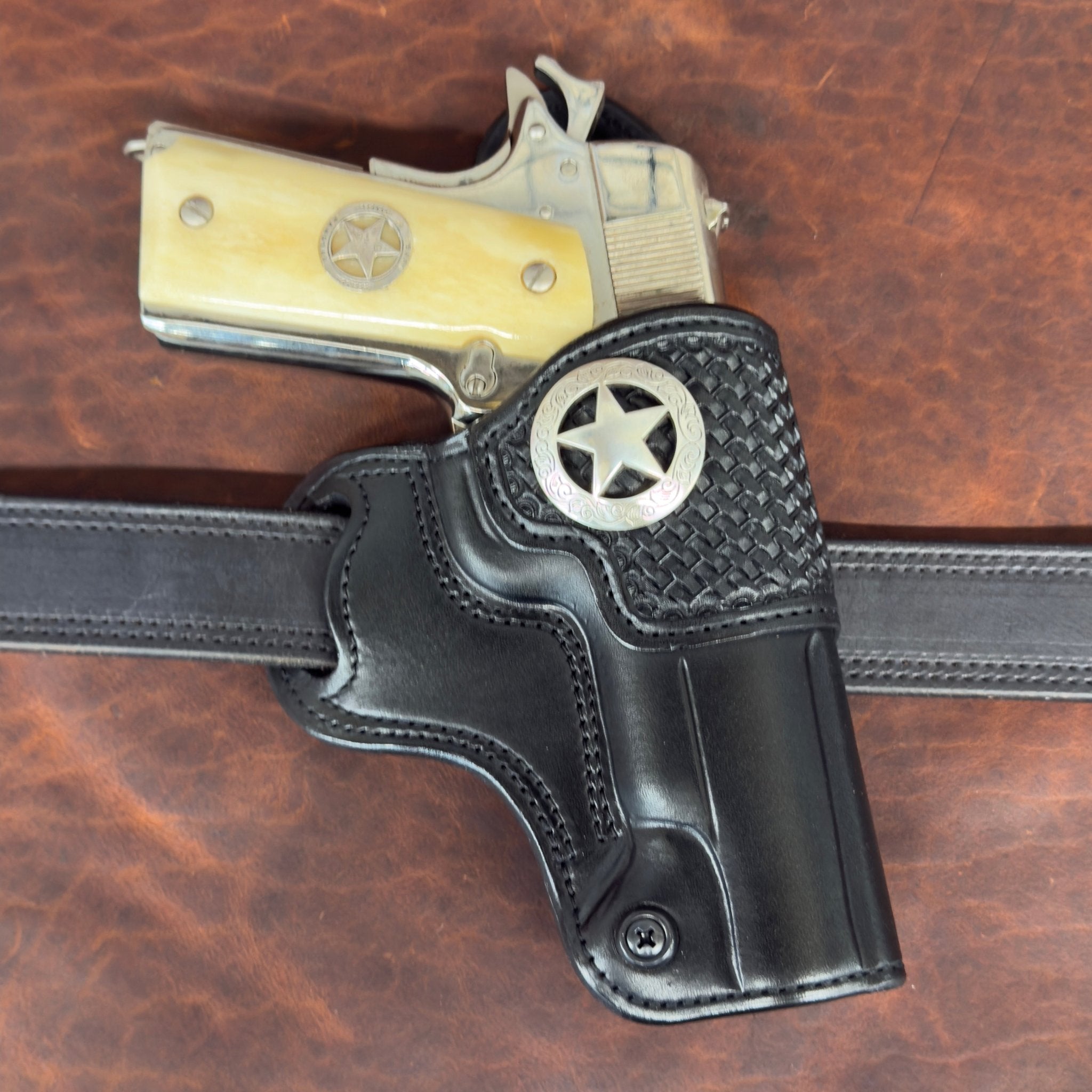*In Stock* RH Outlaw Cross Draw Holster for 1911 5" – Black Leather, Basket Weave Trim, Texas Star - Busted B Leather