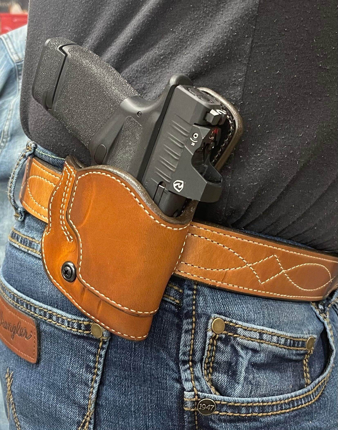 *In Stock* RH Raptor Holster for Springfield Hellcat Optics Ready-Busted B Leather
