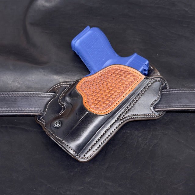 *In Stock* RH Texas Bodyguard Black w/Brown Stitch, Saddle Oil Finish Basket Weave Reinforcement Trim Glock 19 - Busted B Leather