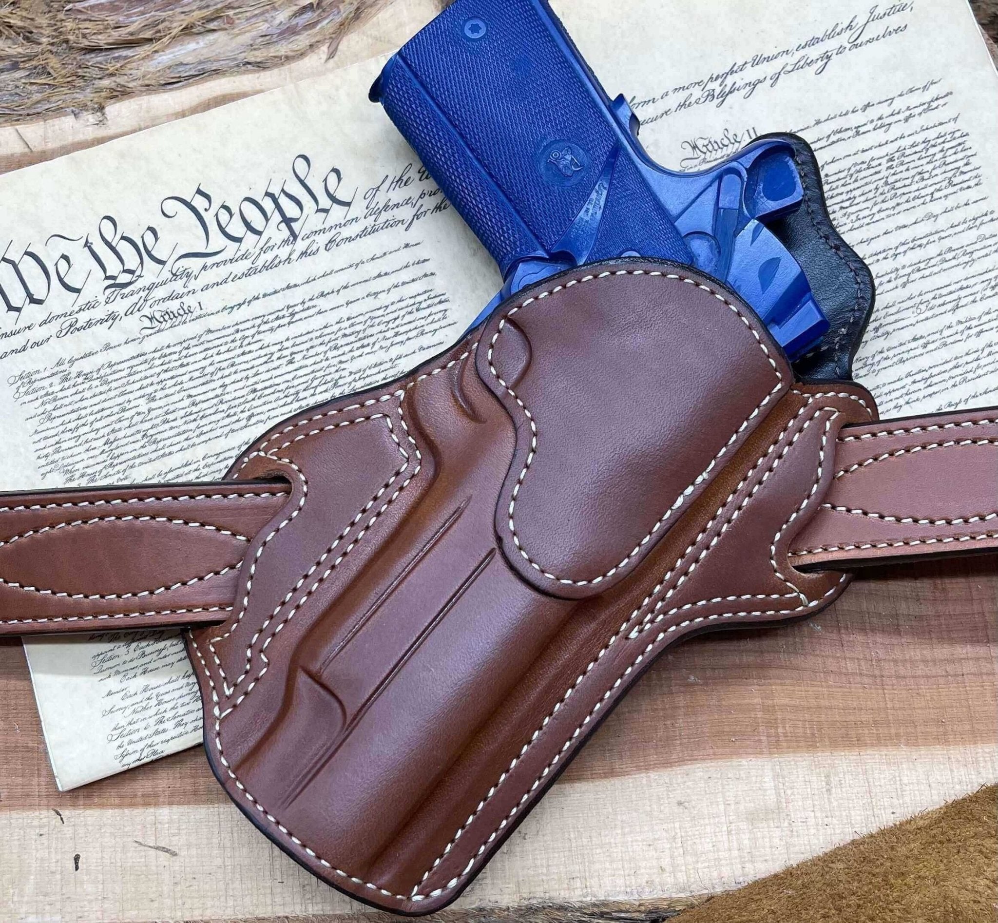 *In Stock* RH Texas Bodyguard Holster 1911 Operator 5" Rail Saddle Oil Finish w/Natural Stitch