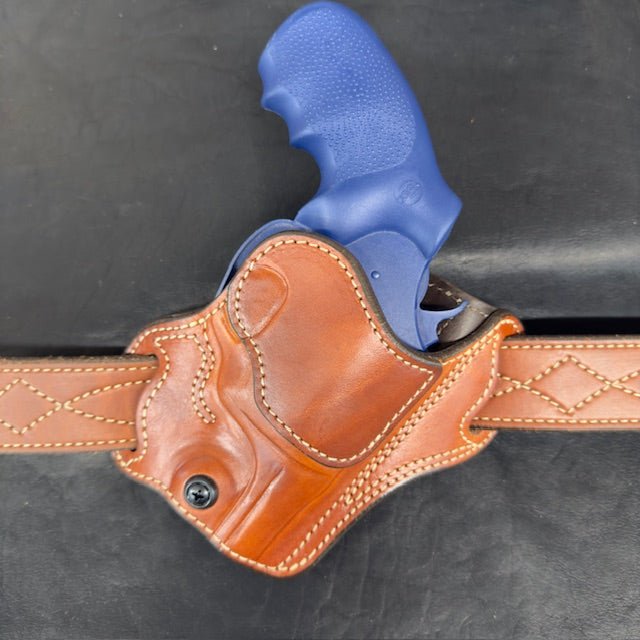 *In Stock* RH Texas Bodyguard King Cobra 2" Saddle Oil Finish w/Natural