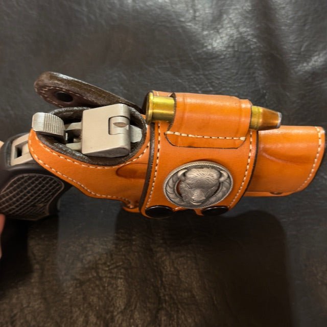 *Made to Order* LH/RH Classic Thumb Break Holster for Bond Arms - Busted B Leather