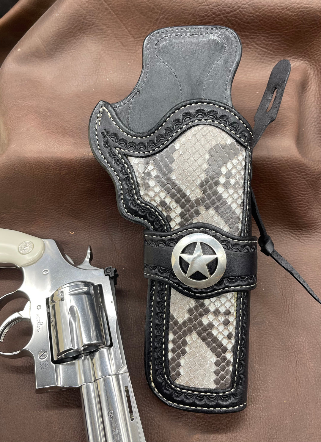 *Made to Order* LH/RH Paddle Rancher Cowboy Holster for Double Action Revolvers w/ Rattlesnake or Python Inlay & Texas Star Concho-Busted B Leather