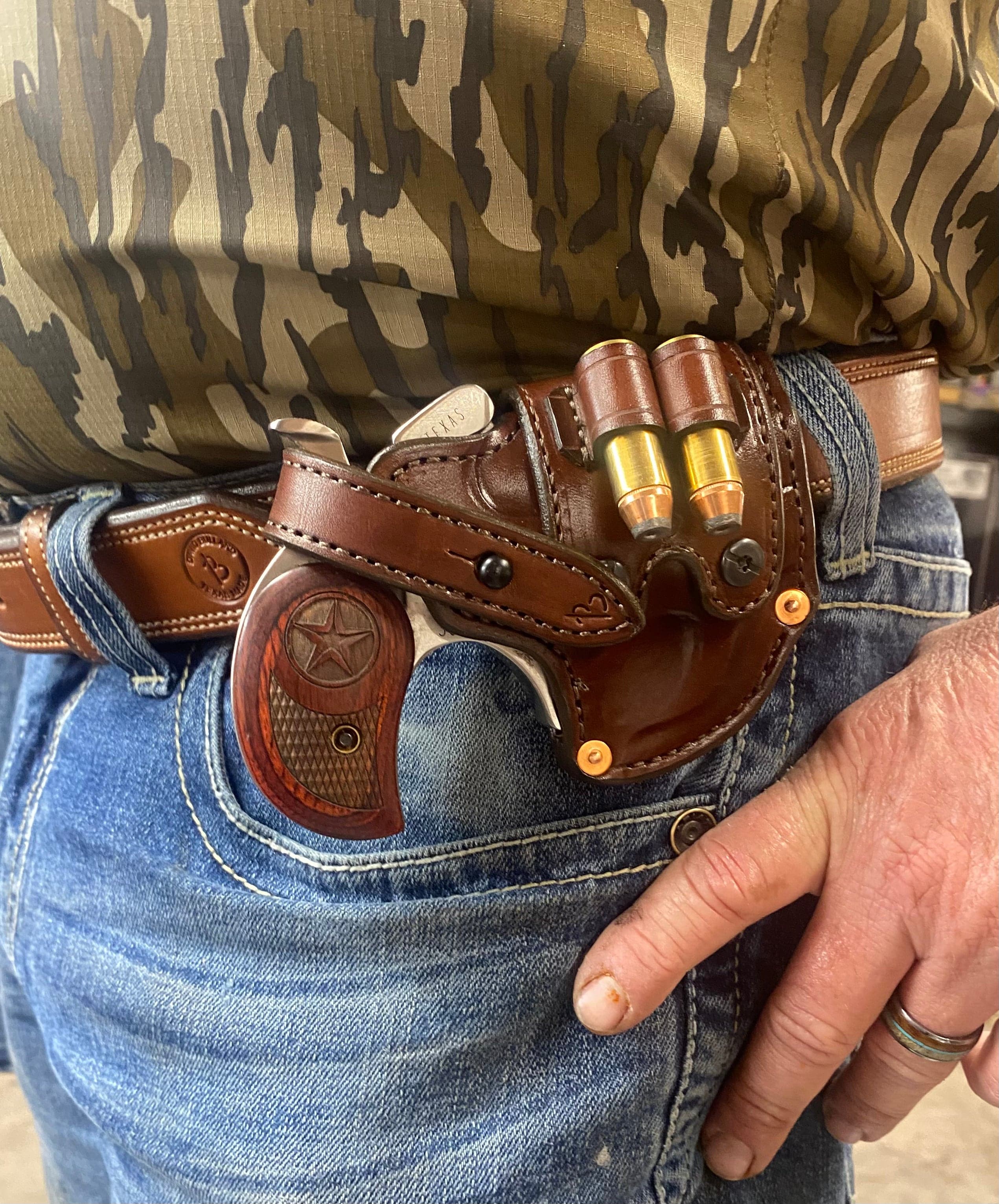 *Made to Order* LH/RH Sidewinder Holster for Bond Arms-Busted B Leather